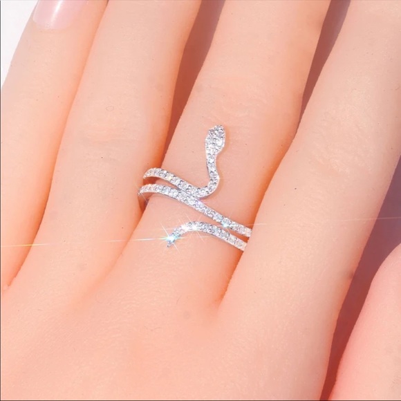 New 925 Sterling Silver Snake Diamonds Ring - Picture 5 of 5